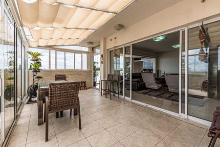 Apartamento à venda com 113m², 3 quartos e 4 vagas