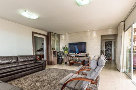 Apartamento à venda com 113m², 3 quartos e 4 vagas