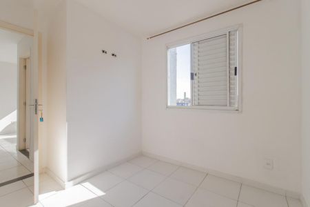 Quarto 2 de apartamento para alugar com 2 quartos, 50m² em Jardim Paranavai, Mauá
