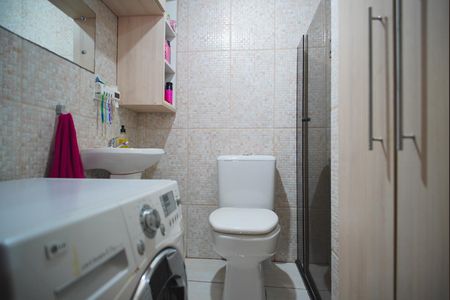 Banheiro da Suíte de apartamento à venda com 1 quarto, 40m² em Jardim Dona Leopoldina, Porto Alegre