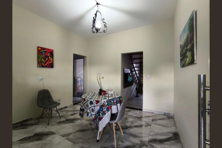 Casa à venda com 4 quartos, 303m² em Floramar, Belo Horizonte