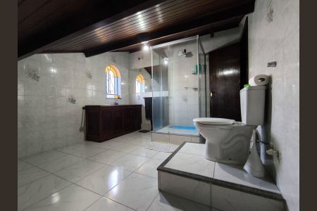Casa à venda com 4 quartos, 303m² em Floramar, Belo Horizonte