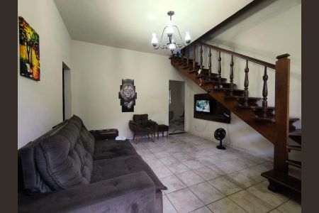 Casa à venda com 4 quartos, 303m² em Floramar, Belo Horizonte