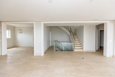 Apartamento à venda com 347m², 4 quartos e 6 vagas