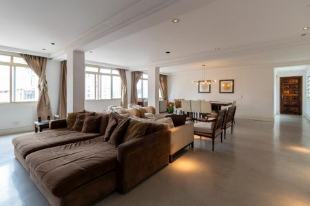 Apartamento à venda com 2 quartos, 145m² em Vila Nova Conceição, São Paulo
