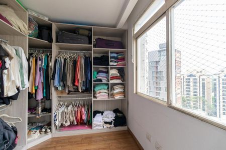 Apartamento à venda com 2 quartos, 145m² em Vila Nova Conceição, São Paulo