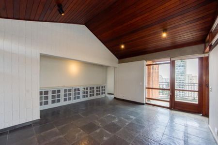 Apartamento à venda com 238m², 3 quartos e 2 vagas