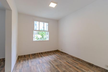 Casa à venda com 8 quartos, 265m² em Santo Amaro, São Paulo