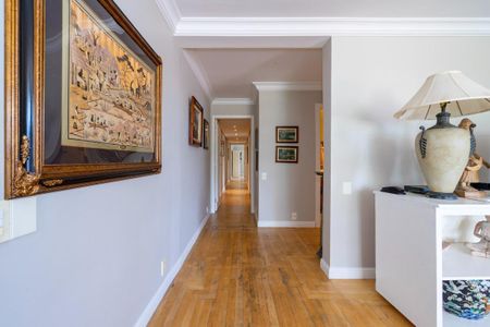 Apartamento à venda com 259m², 4 quartos e 4 vagas
