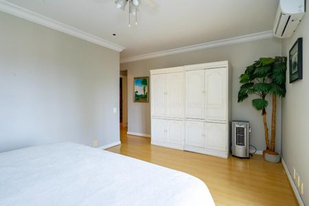 Apartamento à venda com 259m², 4 quartos e 4 vagas