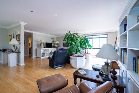 Apartamento à venda com 259m², 4 quartos e 4 vagas
