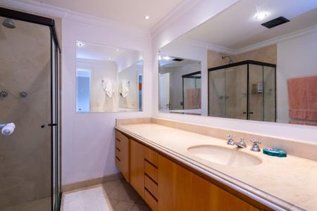 Apartamento à venda com 259m², 4 quartos e 4 vagas