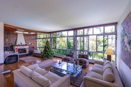 Casa à venda com 4 quartos, 483m² em Jardim Guedala, São Paulo