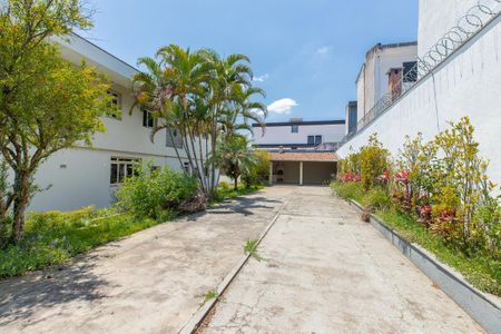 Casa à venda com 332m², 4 quartos e 6 vagas