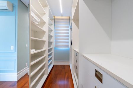 Apartamento à venda com 234m², 4 quartos e 4 vagas