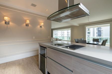 Apartamento à venda com 234m², 4 quartos e 4 vagas