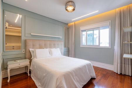 Apartamento à venda com 234m², 4 quartos e 4 vagas