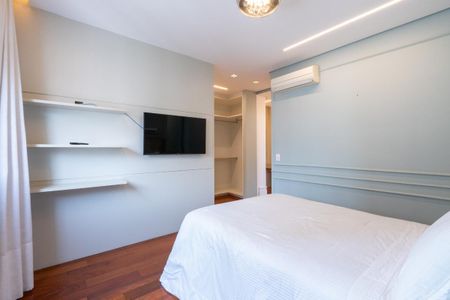 Apartamento à venda com 234m², 4 quartos e 4 vagas