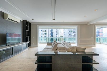 Apartamento à venda com 4 quartos, 234m² em Itaim Bibi, São Paulo