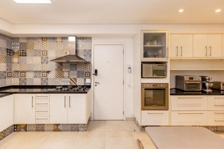 Apartamento à venda com 233m², 4 quartos e 3 vagas