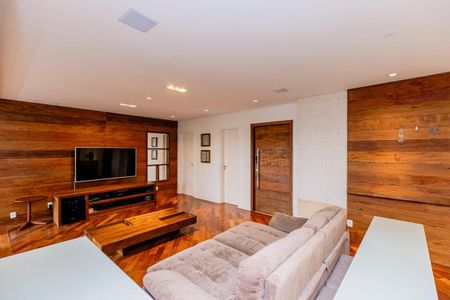 Apartamento à venda com 233m², 4 quartos e 3 vagas