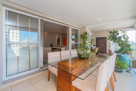 Apartamento à venda com 136m², 2 quartos e 2 vagas