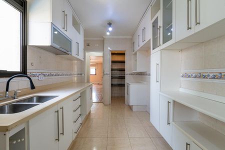 Apartamento à venda com 136m², 3 quartos e 3 vagas