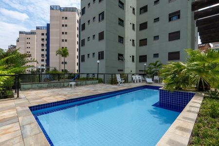 Apartamento à venda com 136m², 3 quartos e 3 vagas