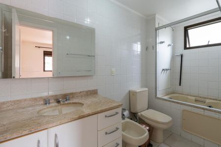 Apartamento à venda com 136m², 3 quartos e 3 vagas