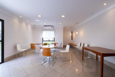Apartamento à venda com 4 quartos, 136m² em Vila Sonia, São Paulo