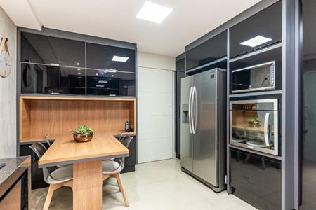 Apartamento à venda com 147m², 3 quartos e 3 vagas
