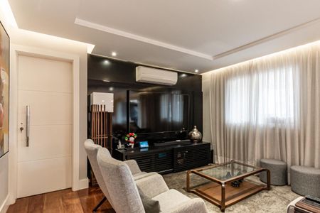 Apartamento à venda com 147m², 3 quartos e 3 vagas