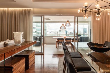 Apartamento à venda com 147m², 3 quartos e 3 vagas