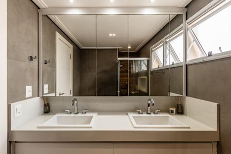 Apartamento à venda com 147m², 3 quartos e 3 vagas