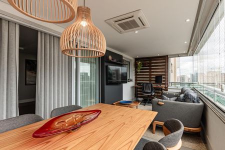 Apartamento à venda com 147m², 3 quartos e 3 vagas