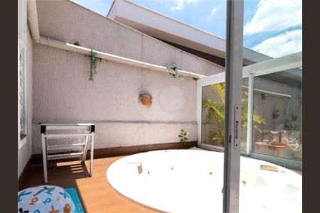 Casa à venda com 3 quartos, 285m² em Jaraguá, São Paulo