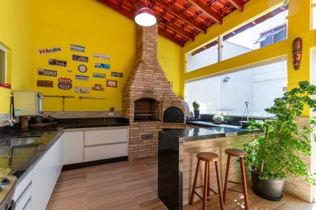 Casa à venda com 20m², 1 quarto e 3 vagas
