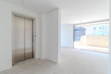 Apartamento à venda com 398m², 3 quartos e 6 vagas