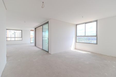 Apartamento à venda com 398m², 3 quartos e 6 vagas