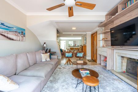 Casa à venda com 4 quartos, 225m² em Rolinópolis, São Paulo