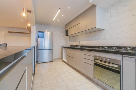 Apartamento à venda com 122m², 2 quartos e 3 vagas