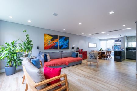 Casa de condomínio à venda com 355m², 4 quartos e 3 vagas