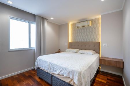 Casa de condomínio à venda com 355m², 4 quartos e 3 vagas