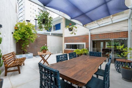 Casa de condomínio à venda com 355m², 4 quartos e 3 vagas