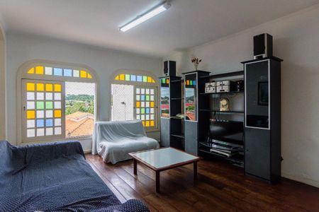 Casa à venda com 5 quartos, 312m² em Jardim Leonor, São Paulo