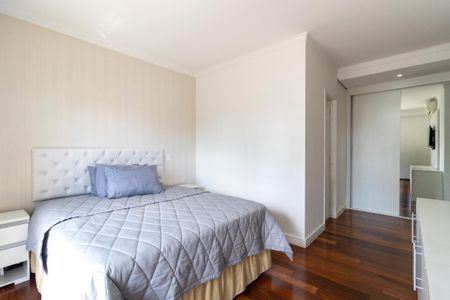 Apartamento à venda com 247m², 4 quartos e 3 vagas