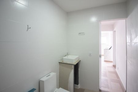Apartamento para alugar com 50m², 2 quartos e sem vaga Apartamento para alugar com 50m², 2 quartos e sem vagaBanheiro