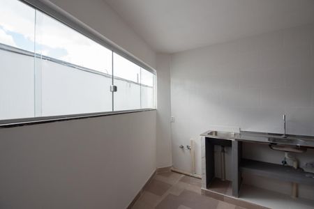 Apartamento para alugar com 50m², 2 quartos e sem vaga Apartamento para alugar com 50m², 2 quartos e sem vagaCozinha e Área de Serviço