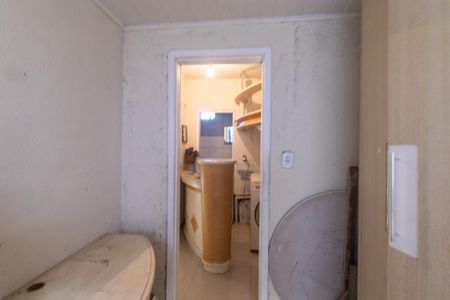 Casa à venda com 140m², 6 quartos e 3 vagas Casa à venda com 140m², 6 quartos e 3 vagasQuarto 1