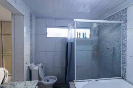 Casa à venda com 140m², 6 quartos e 3 vagas Casa à venda com 140m², 6 quartos e 3 vagasBanheiro da Suíte